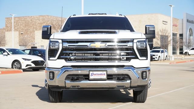 Used 2025 Chevrolet Silverado 3500 LTZ w/ LTZ Texas Edition image 2
