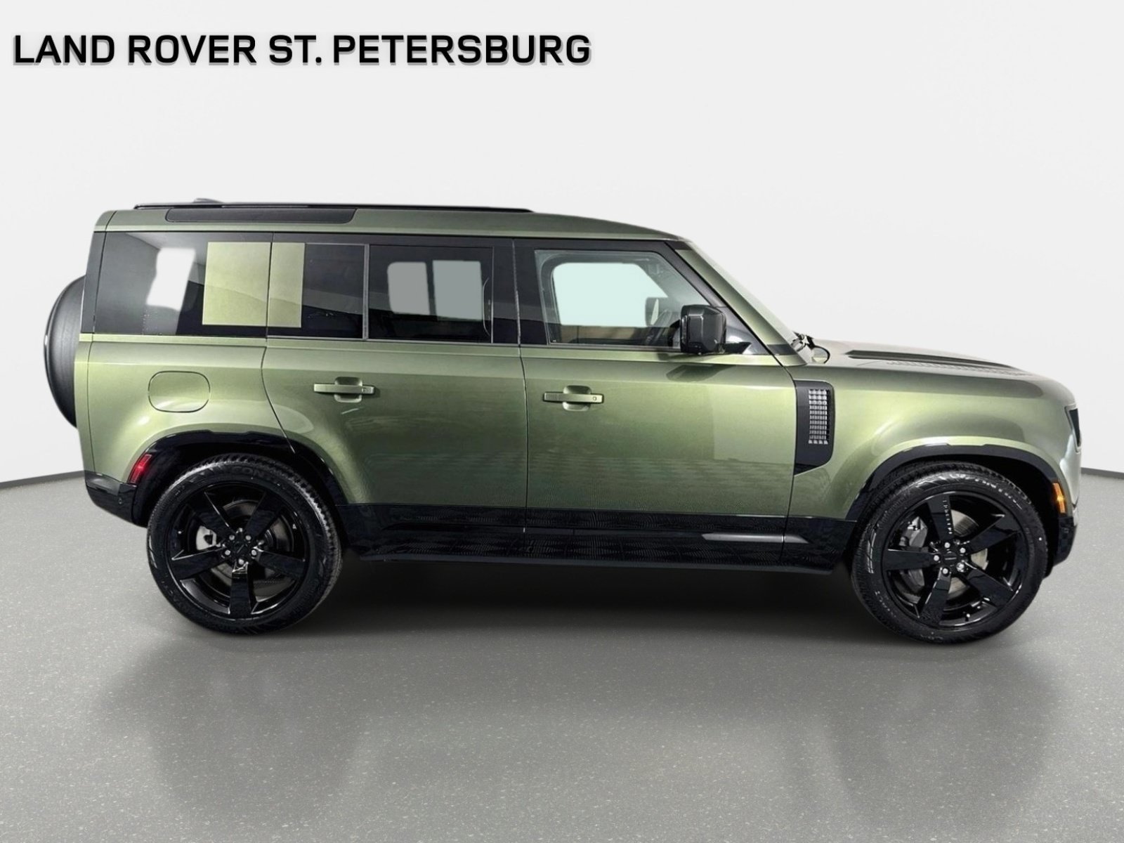 New 2026 Land Rover Defender 110 X-Dynamic SE AWD/4WD image 4