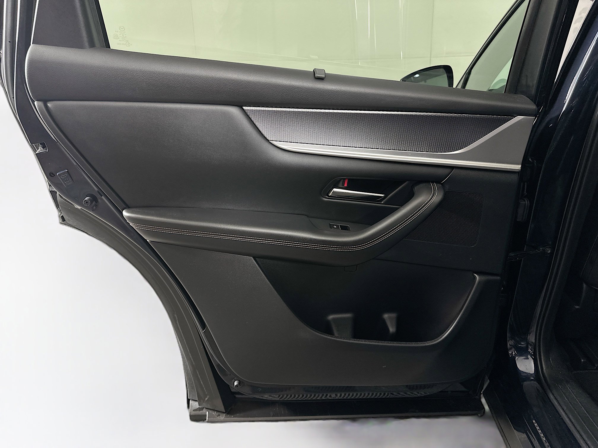 Used 2025 MAZDA CX-90 Plug-In Hybrid w/Premium Sport AWD/4WD image 28