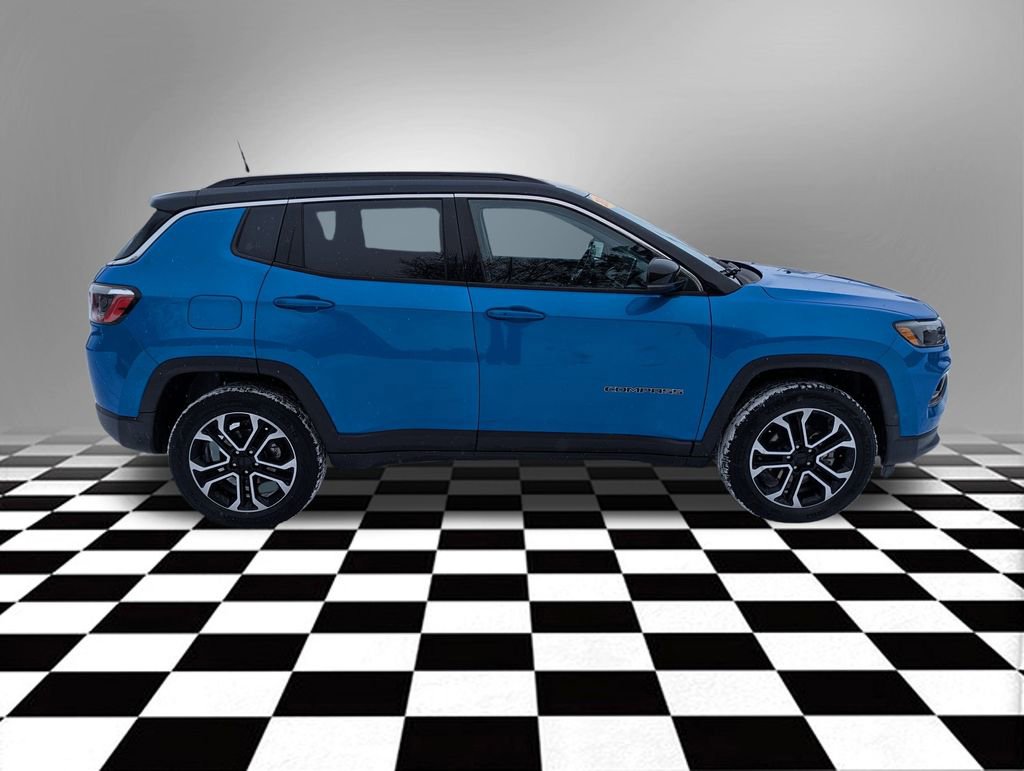 Used 2022 Jeep Compass Limited image 9