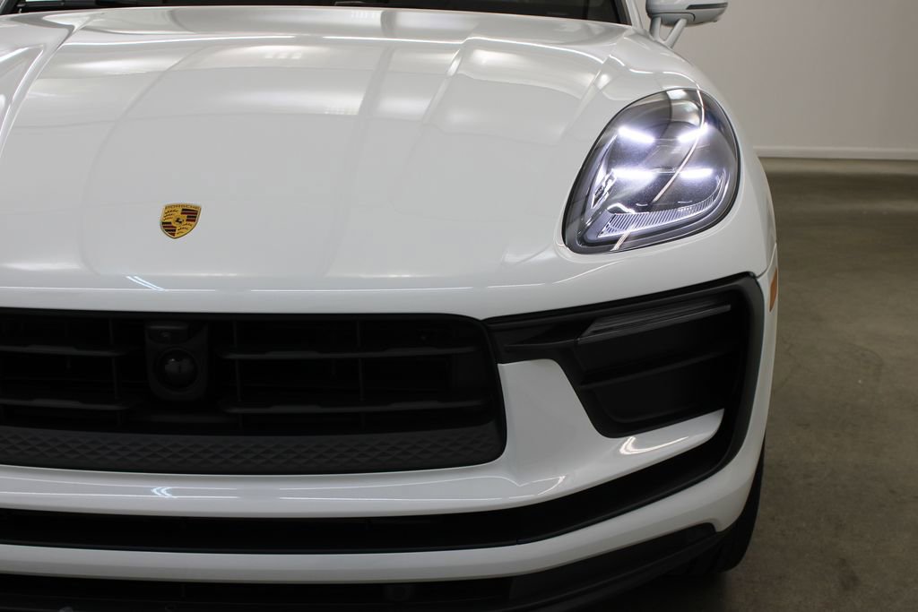 New 2024 Porsche Macan image 11