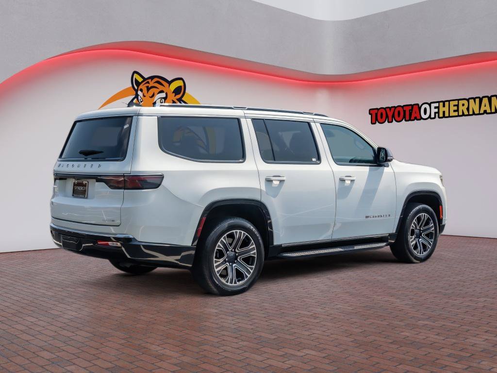 Used 2024 Jeep Wagoneer Series II AWD/4WD image 5