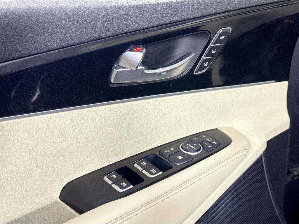 Used 2016 Kia Sorento SX w/ SXL Technology Package image 23