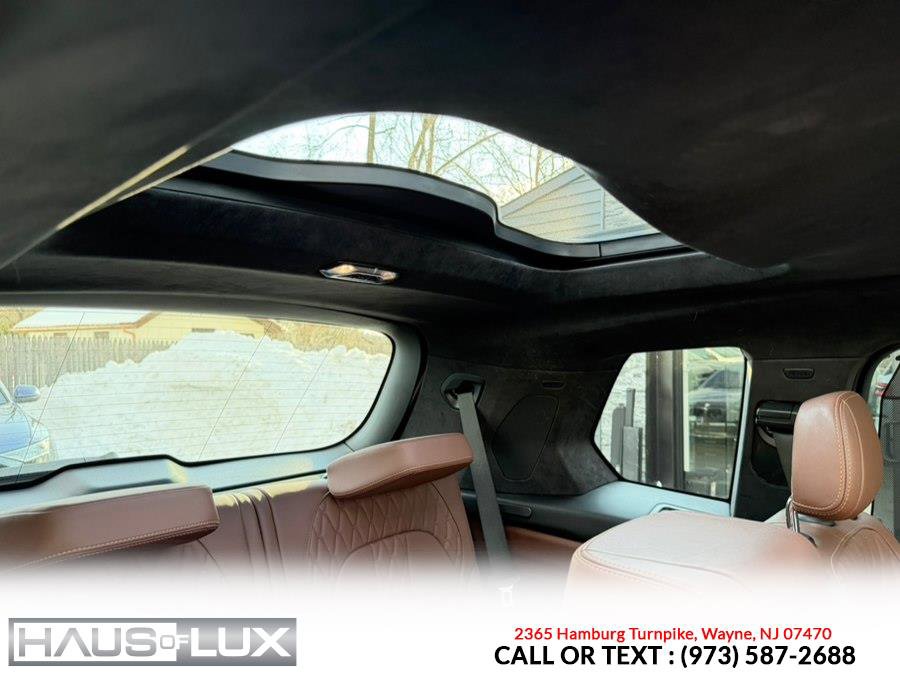 Used 2023 BMW X7 M60i image 30