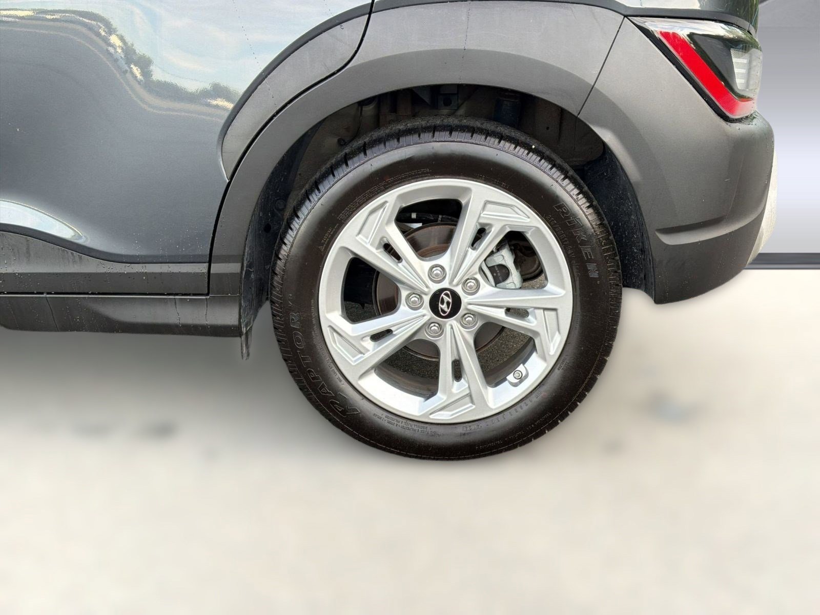 Used 2022 Hyundai Kona SEL FWD image 12