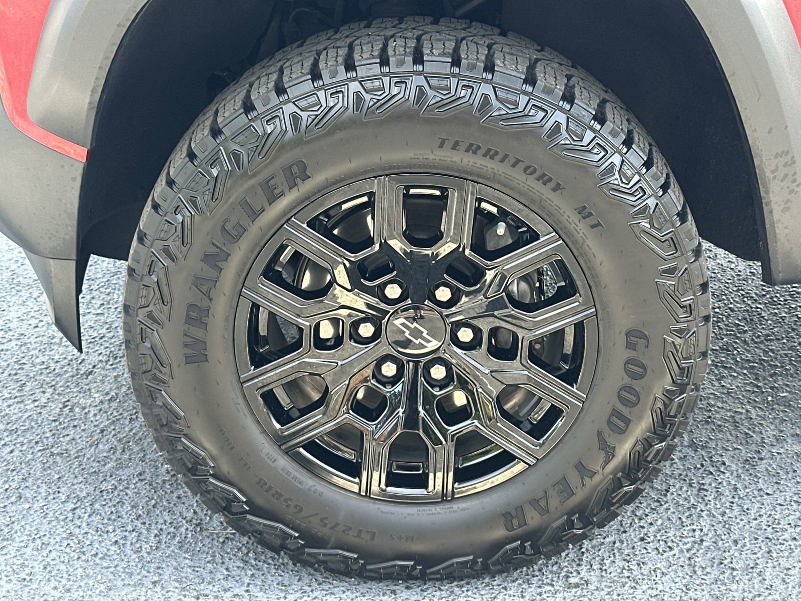 Certified 2025 Chevrolet Colorado Trail Boss AWD/4WD image 13