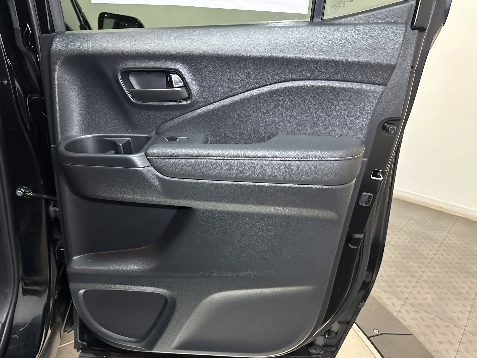 Used 2025 Honda Ridgeline Sport+ image 33