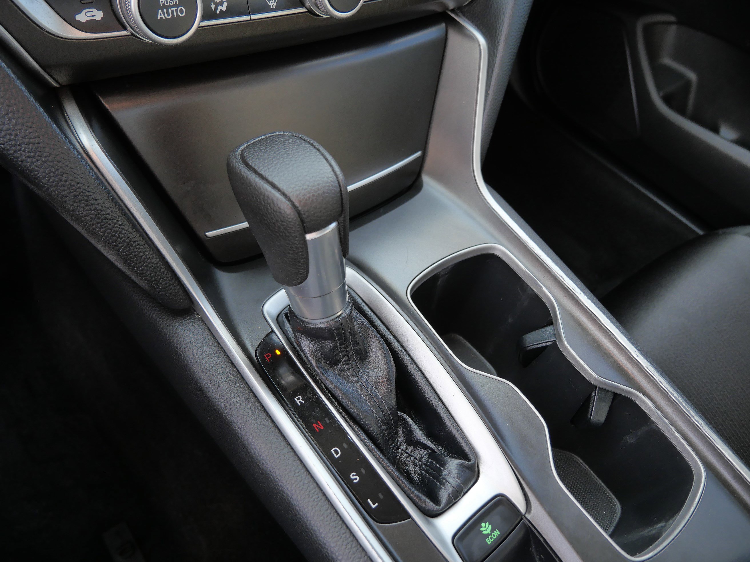 Used 2018 Honda Accord LX image 23