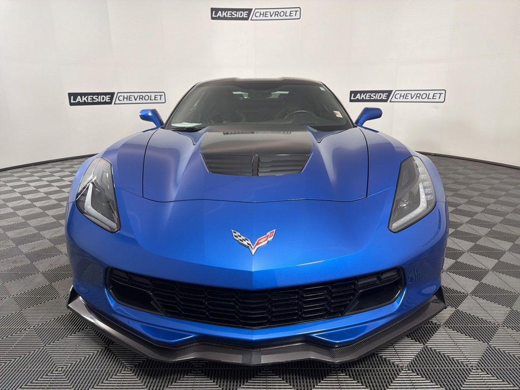 Used 2015 Chevrolet Corvette Z06 w/ 3LZ Preferred Equipment Group image 8