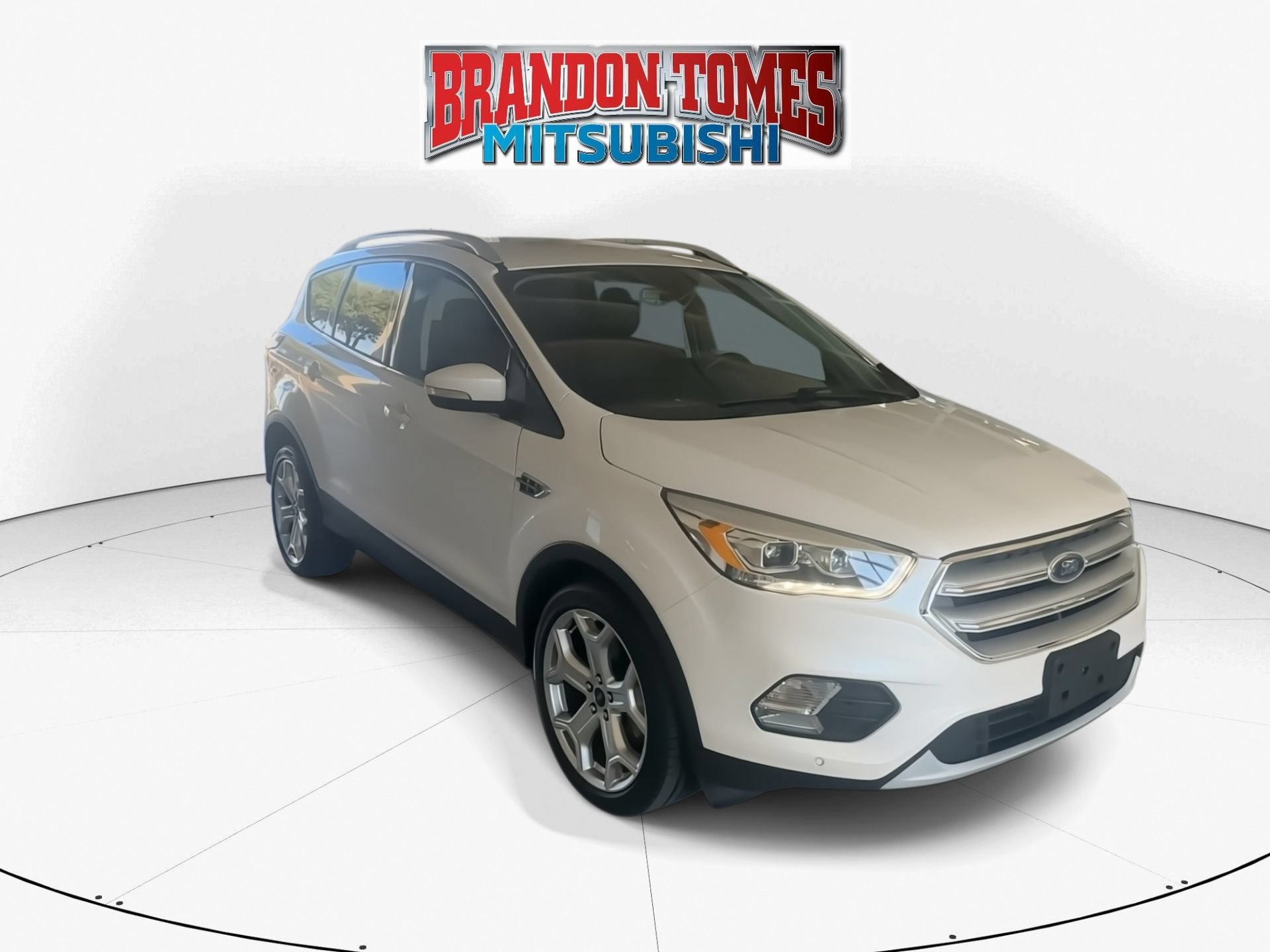 Used 2019 Ford Escape Titanium FWD image 2
