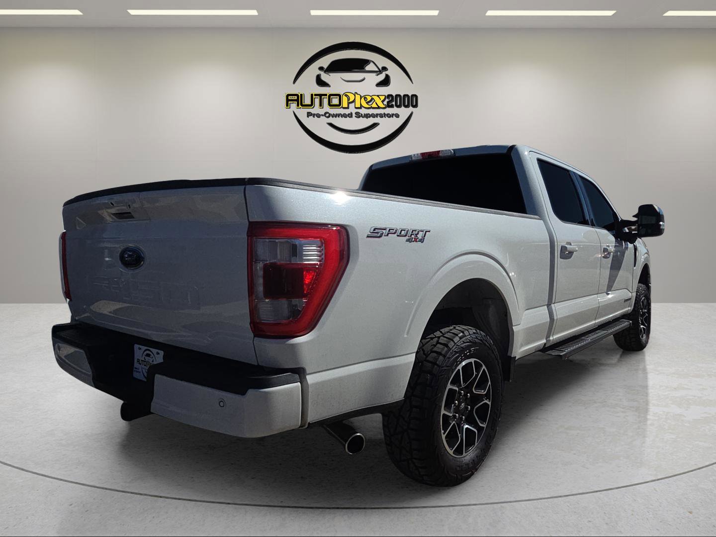 Used 2022 Ford F150 Lariat w/ Max Trailer Tow Package AWD/4WD image 7