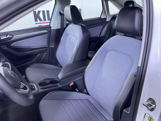 New 2026 Volkswagen Jetta SE FWD image 11