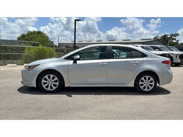 Used 2024 Toyota Corolla LE FWD image 10