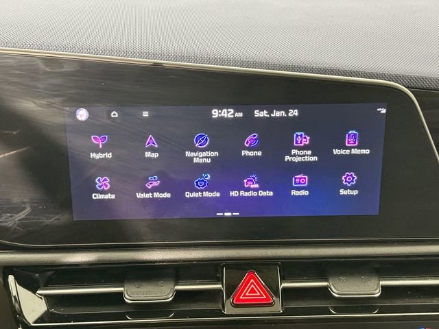 Used 2023 Kia Niro EX Touring image 11