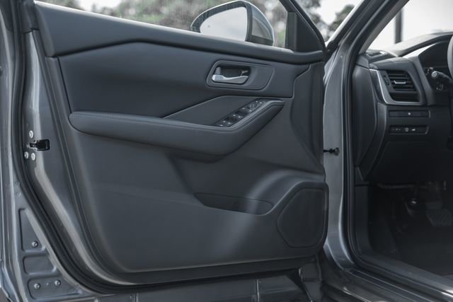 New 2026 Nissan Rogue SV image 36