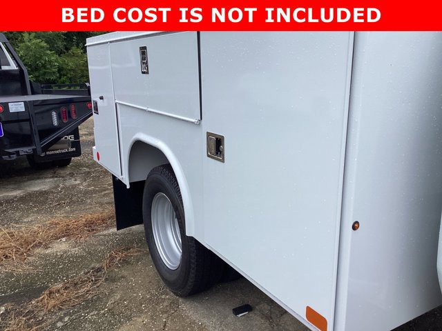 New 2025 GMC Sierra 3500 Pro w/ Convenience Package image 13