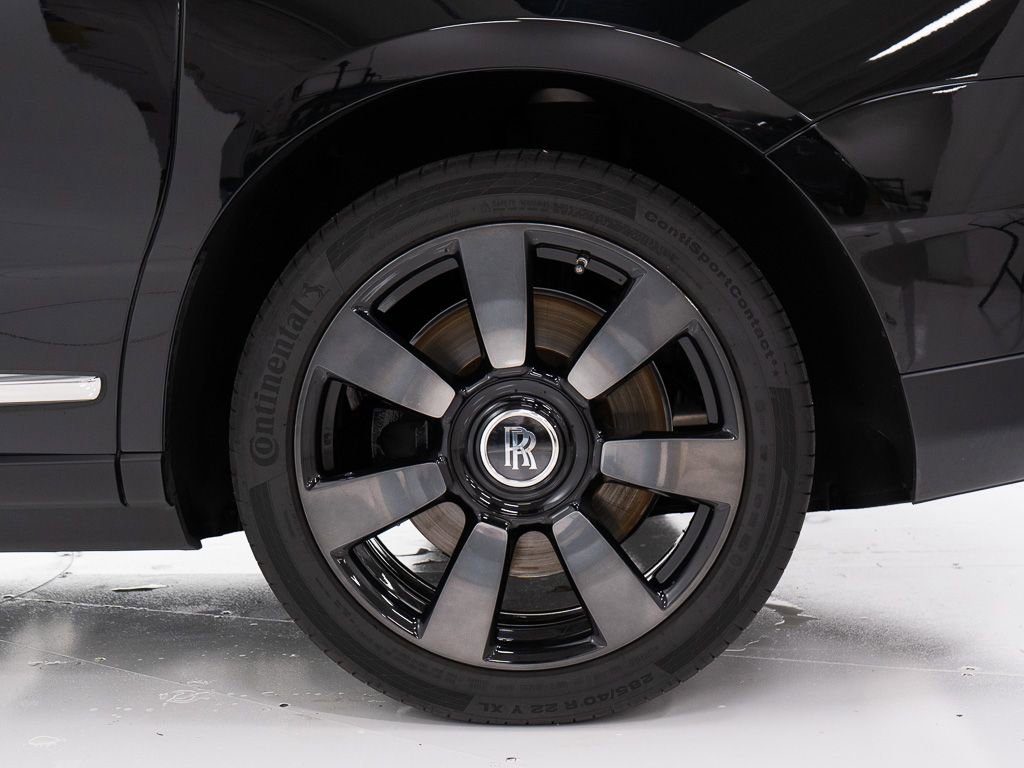 Certified 2023 Rolls-Royce Cullinan AWD/4WD image 50