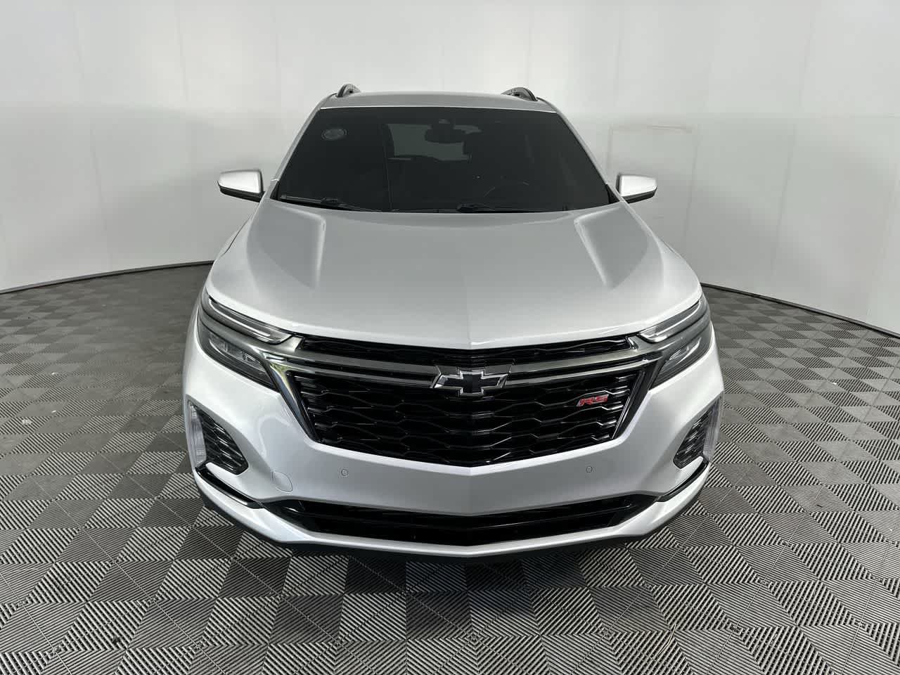 Used 2022 Chevrolet Equinox RS AWD/4WD image 3