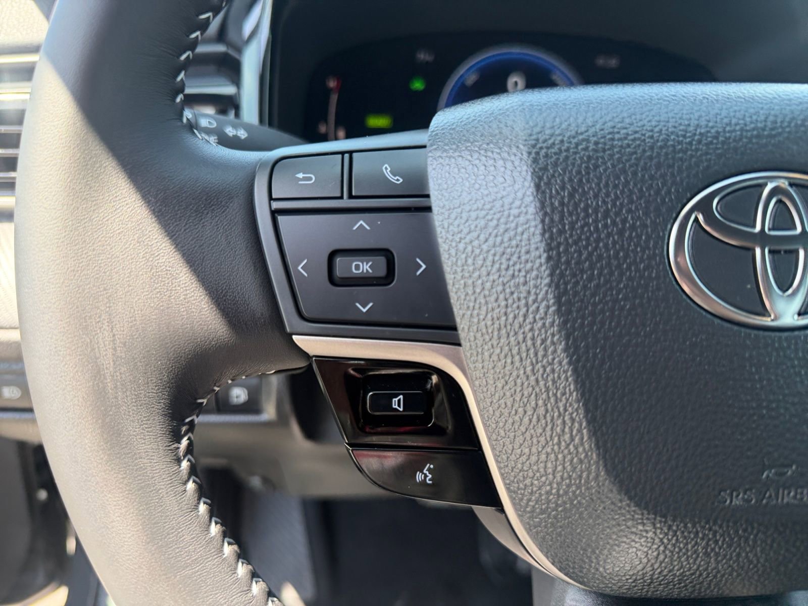New 2026 Toyota Camry SE FWD image 17