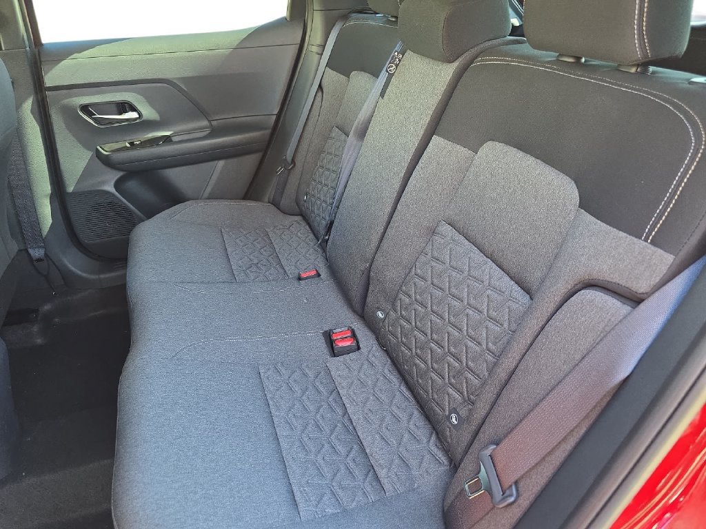 Used 2025 Nissan Kicks SV FWD image 12