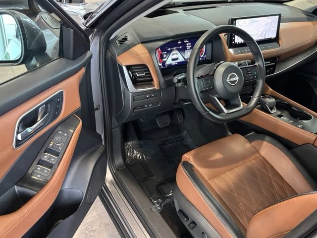 Used 2024 Nissan Rogue Platinum w/ Platinum Premium Package FWD image 13