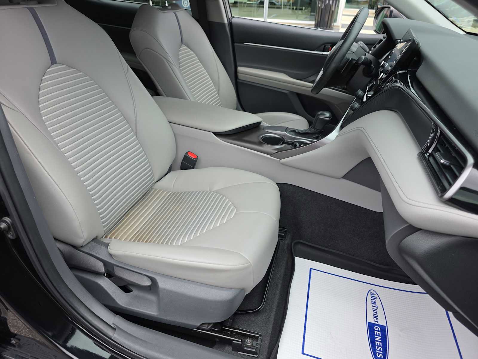 Used 2021 Toyota Camry SE image 22