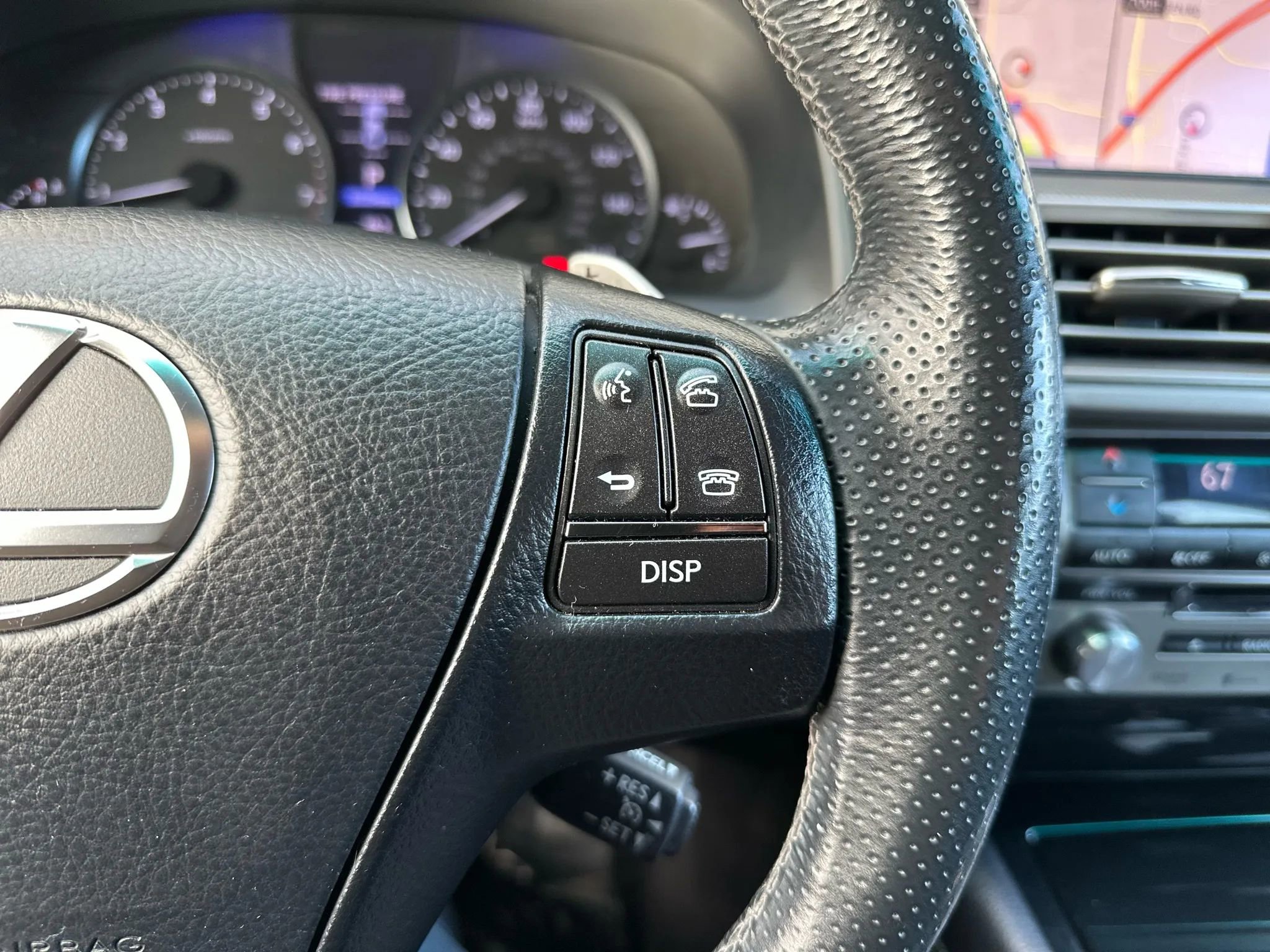 Used 2014 Lexus LS 460 LS 460 Sedan 4D w/ F Sport Package image 31