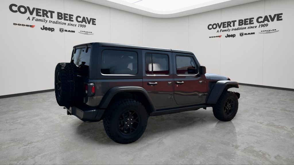 Used 2024 Jeep Wrangler Willys image 10