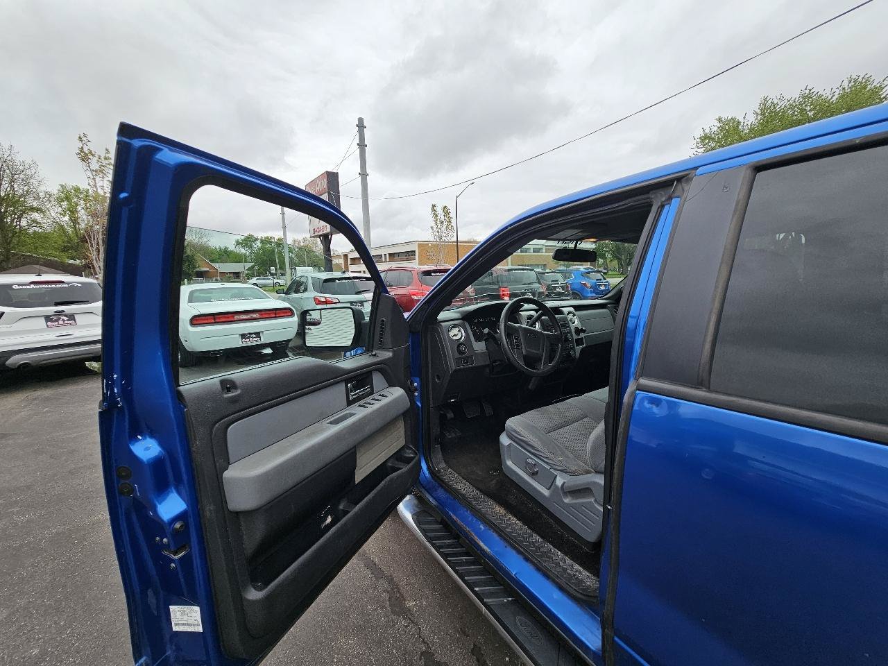 Used 2012 Ford F150 XLT AWD/4WD image 18