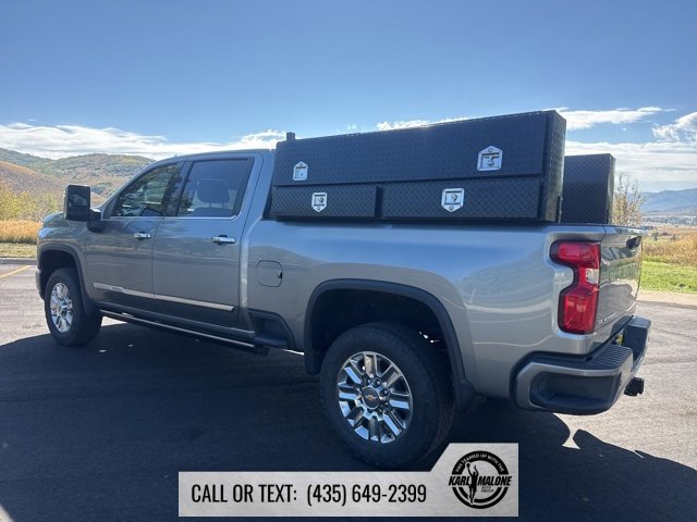 Used 2024 Chevrolet Silverado 3500 High Country w/ High Country Premium Package image 4