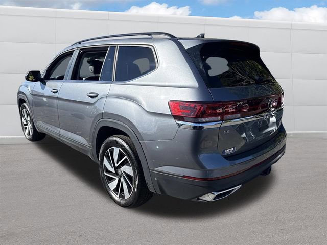 Used 2025 Volkswagen Atlas SE image 3