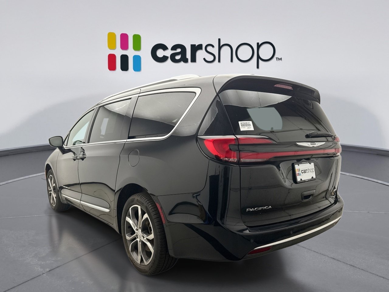 Used 2026 Chrysler Pacifica Pinnacle AWD/4WD image 3
