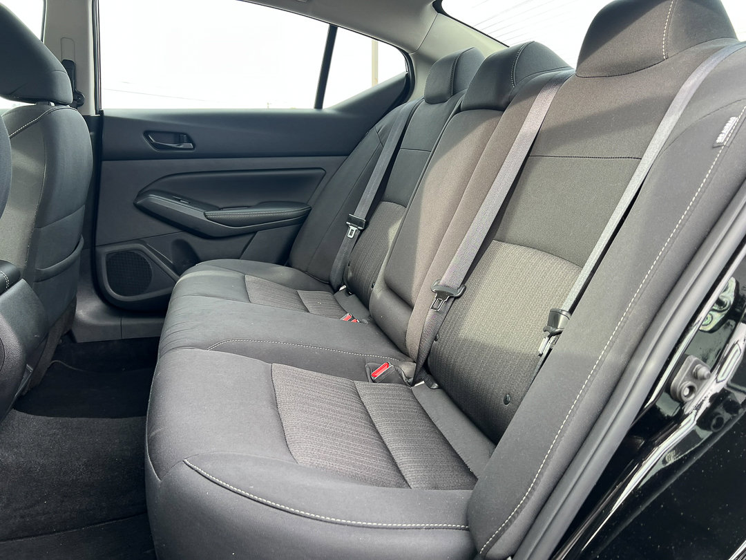 Used 2025 Nissan Altima 2.5 SV image 21