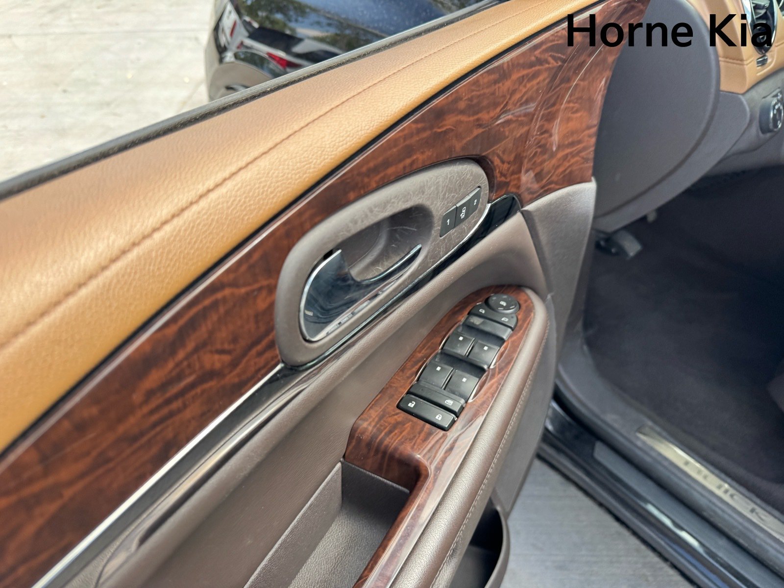 Used 2016 Buick Enclave Leather FWD image 11