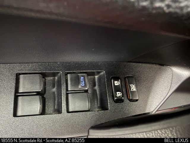 Used 2019 Toyota Corolla XLE FWD image 17