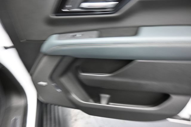 Used 2026 GMC Yukon AT4 w/ AT4 Premium Plus Package AWD/4WD image 41