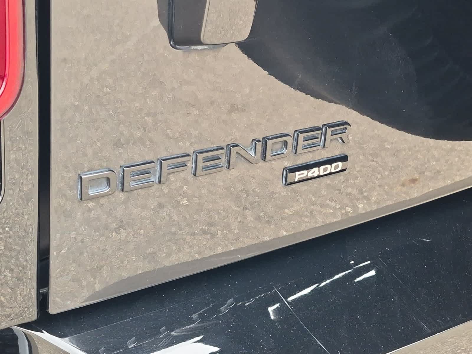 Certified 2023 Land Rover Defender 110 X-Dynamic SE AWD/4WD image 12