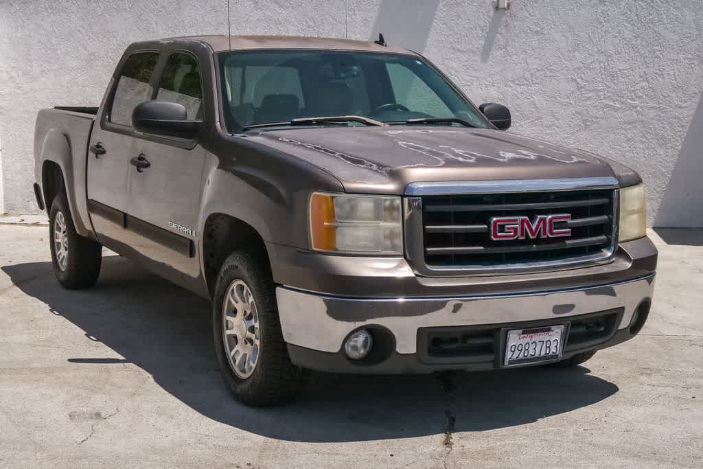 Used 2007 GMC Sierra 1500 SLE w/ SLE/SLT Trailering Package RWD image 3