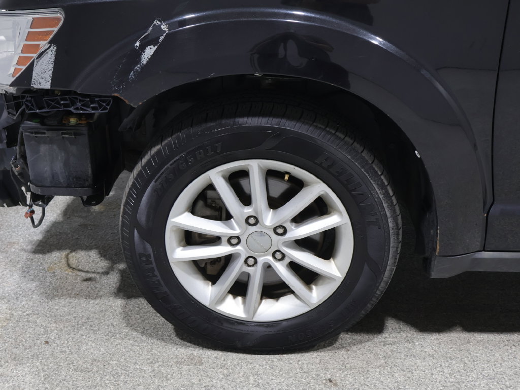 Used 2013 Dodge Journey SXT FWD image 16