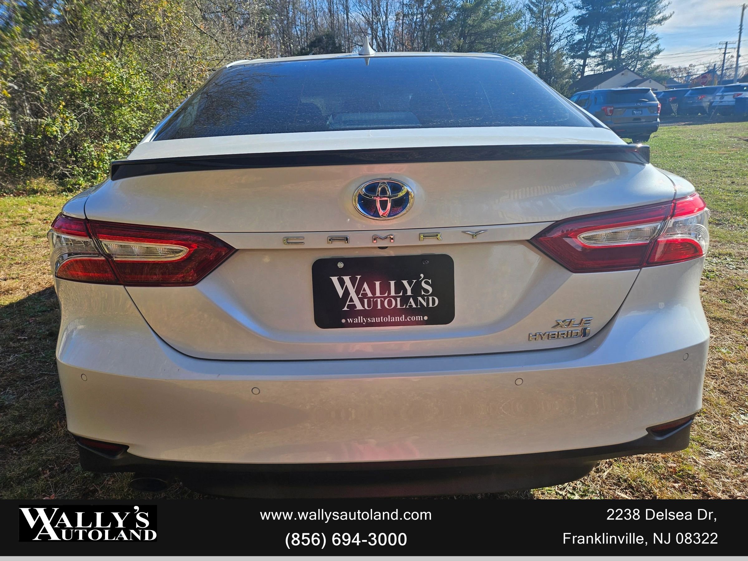 Used 2020 Toyota Camry XLE w/ Driver Assist Package image 15