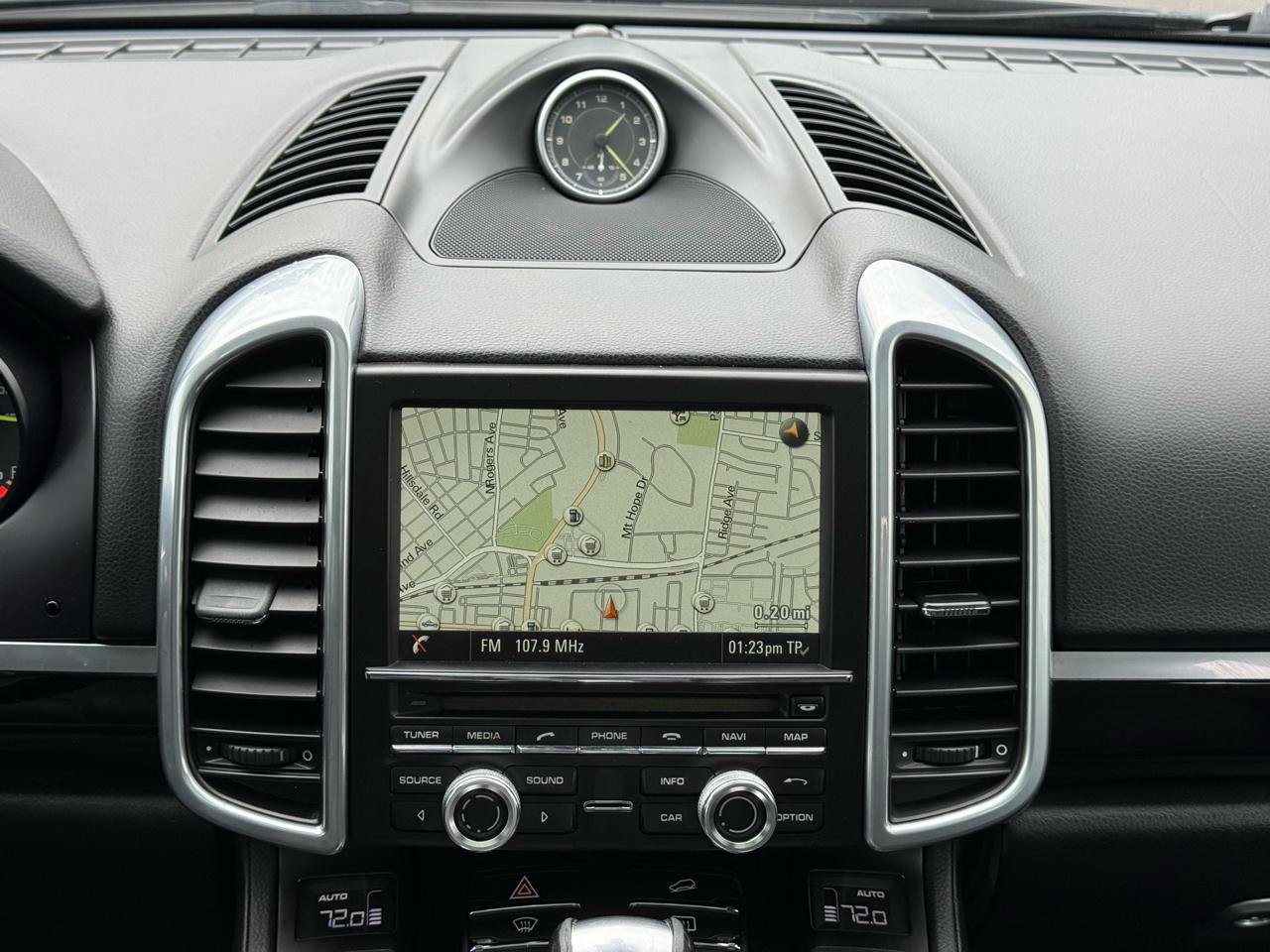 Used 2016 Porsche Cayenne S AWD/4WD image 8