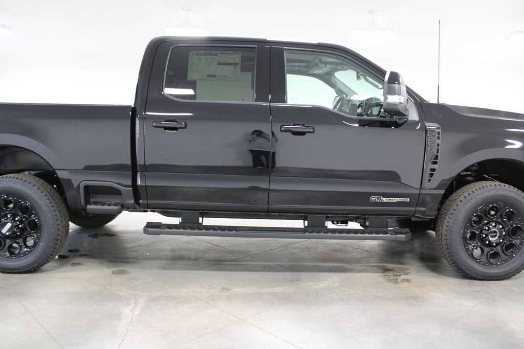 New 2026 Ford F250 Lariat w/ Black Appearance Package image 10