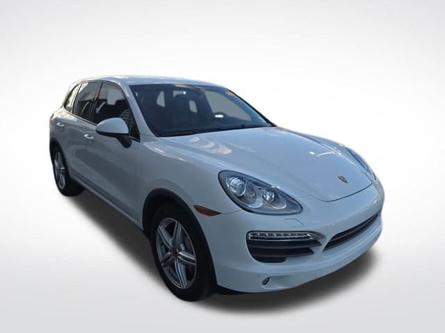 Used 2014 Porsche Cayenne S image 4