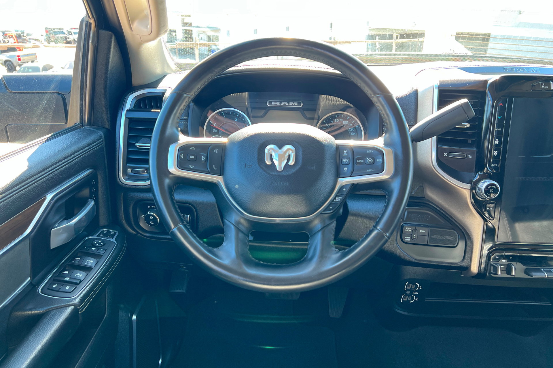 Used 2024 RAM 2500 Laramie w/ Safety Group AWD/4WD image 13