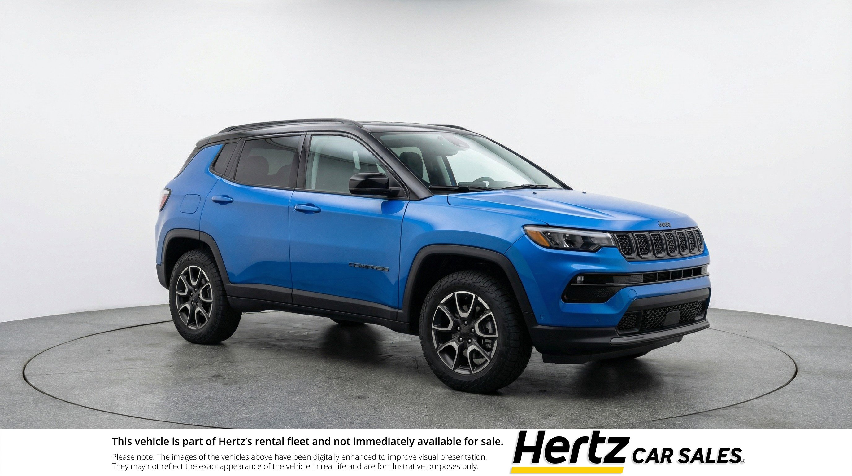 Used 2025 Jeep Compass Trailhawk image 1
