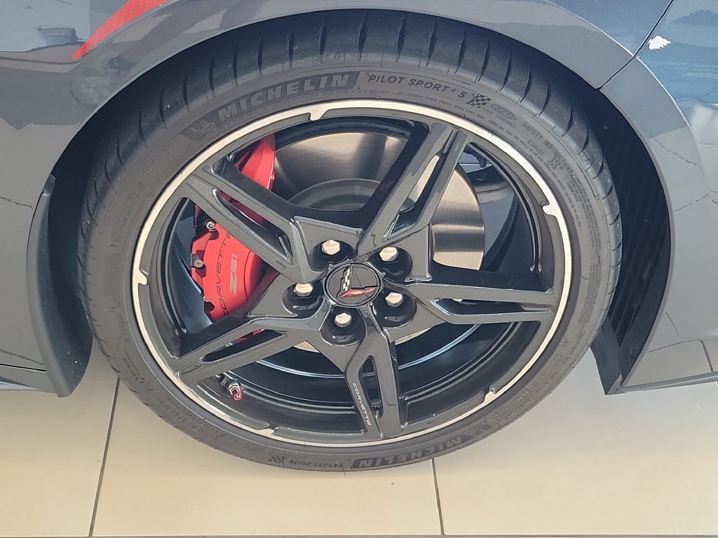 Used 2020 Chevrolet Corvette Stingray Preferred Cpe w/ 2LT Preferred Equipment Group RWD image 6