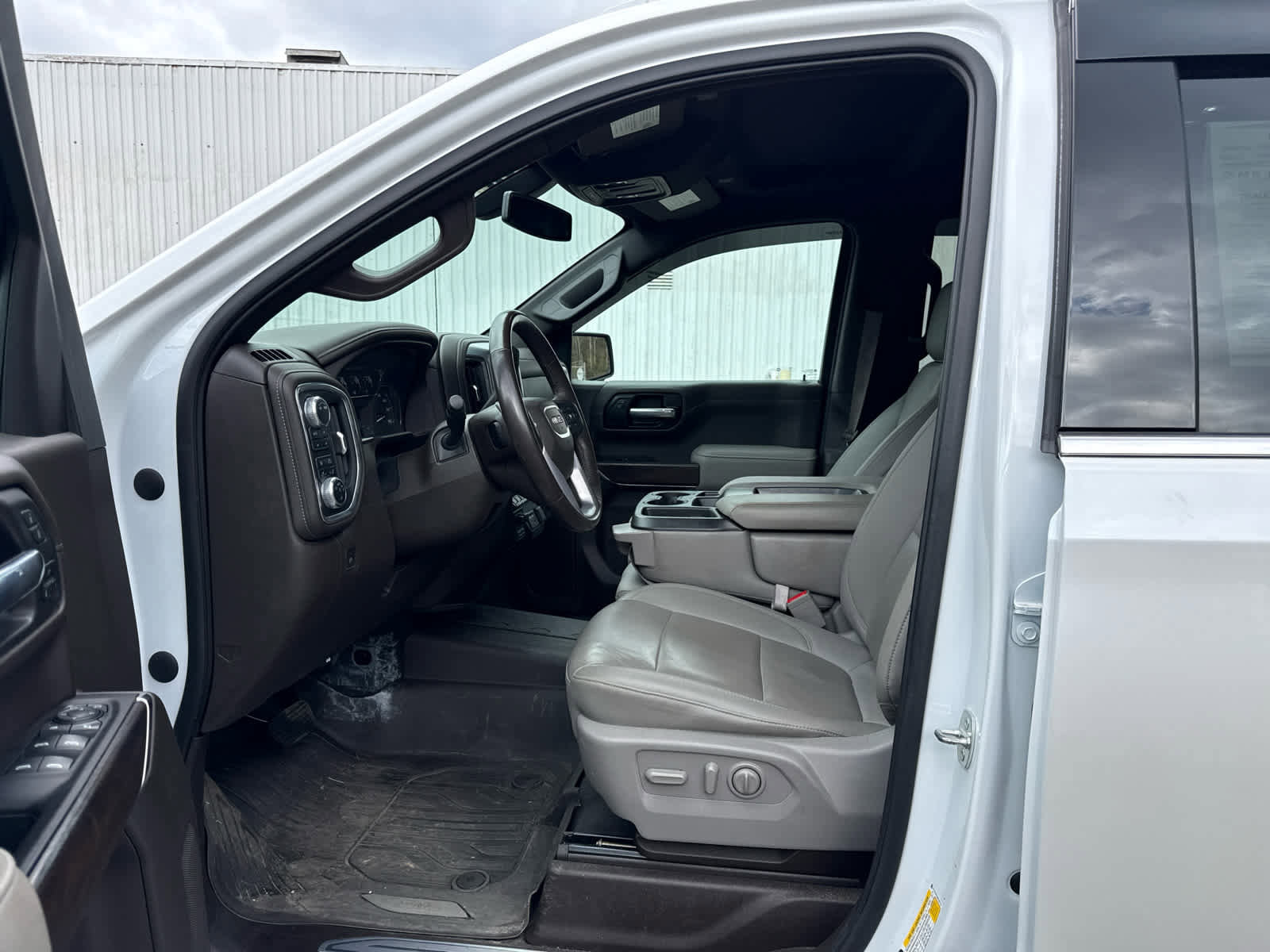 Used 2021 GMC Sierra 1500 SLT image 14