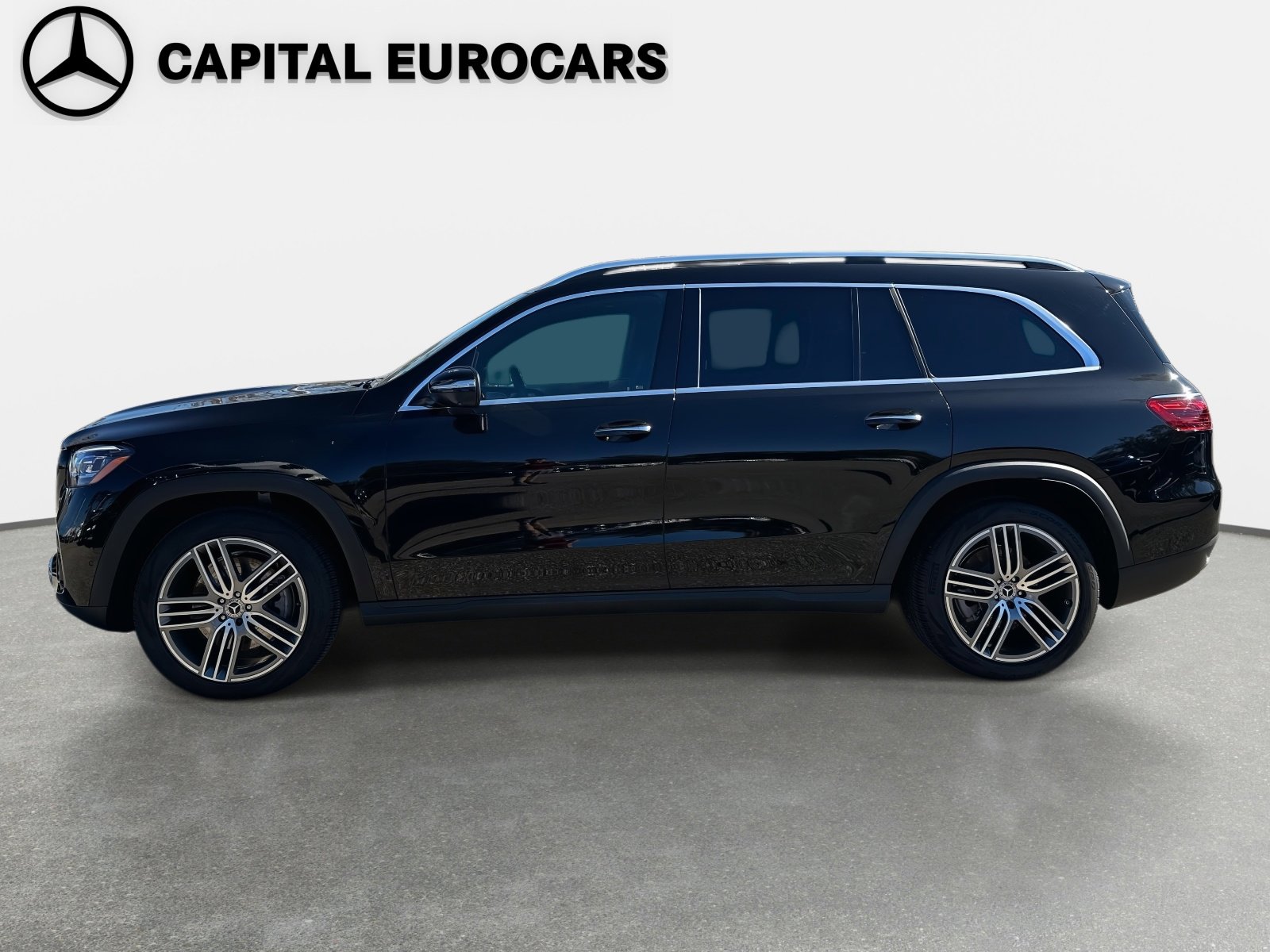 Certified 2025 Mercedes-Benz GLS 450 4MATIC image 2