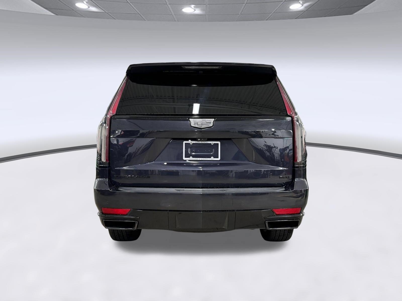 Used 2023 Cadillac Escalade Sport Platinum w/ Heavy-Duty Trailer Package AWD/4WD image 9