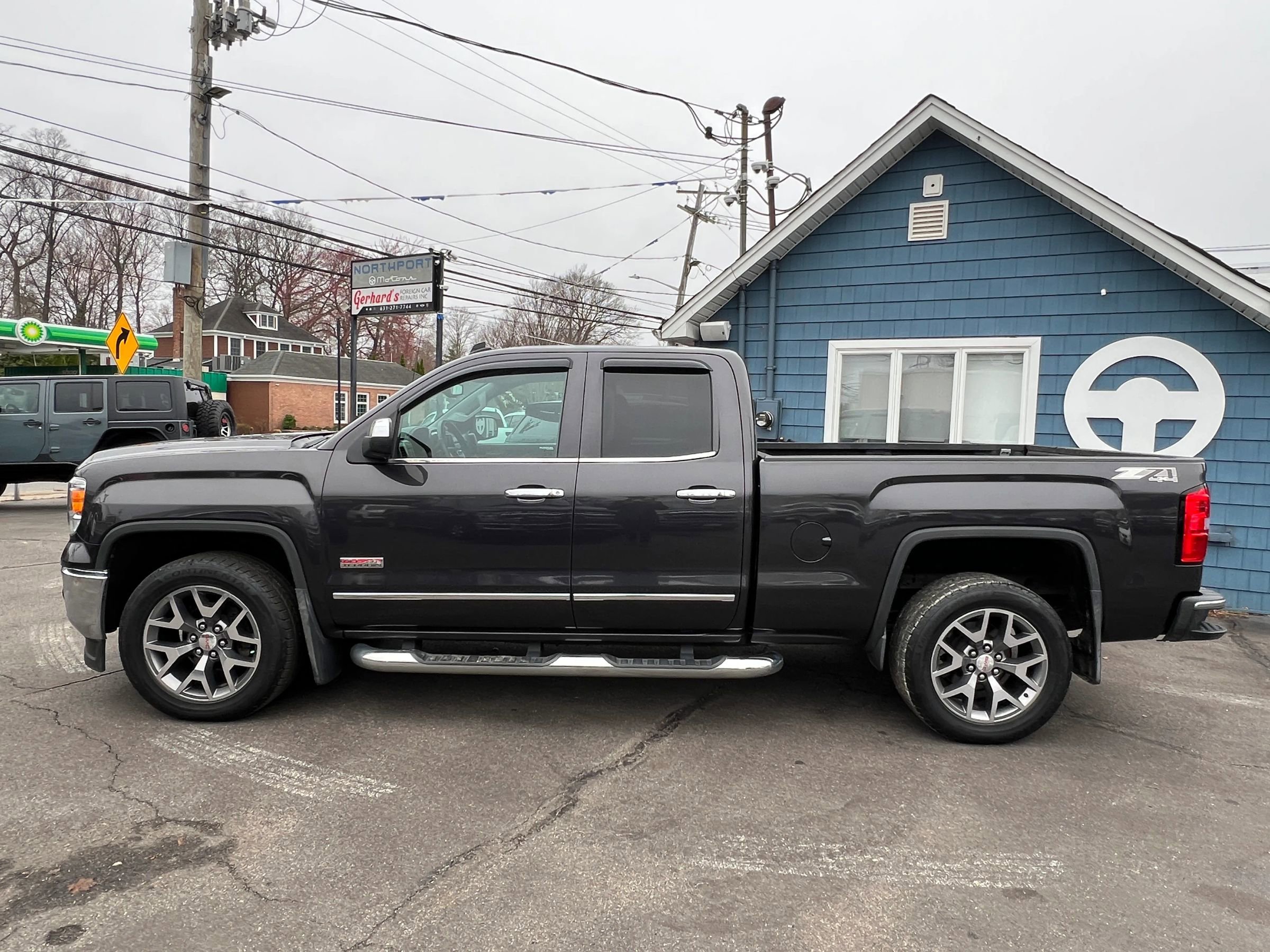 Used 2014 GMC Sierra 1500 SLT w/ All-Terrain Package image 3